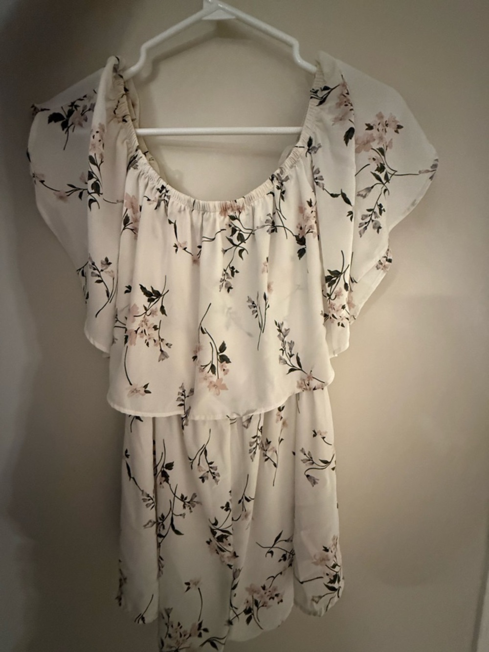 Floral Print White Mahina Romper. Open to offers Only worn once! LIKE NEW
